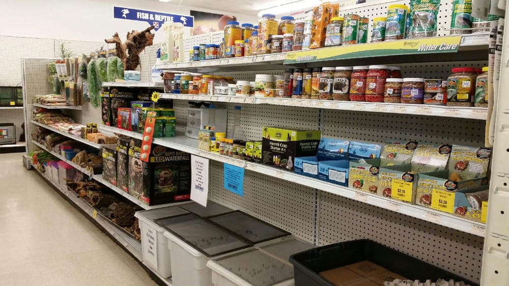 SOLDAN’S PET SUPPLIES Updated October 2024 23 Photos 515 Lansing St, Charlotte, Michigan