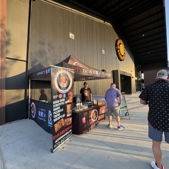 Rollertown Beerworks - Food truck and (actual) brewery entrance - Breweries Near Me - Frisco, Texas Rollertown Beerworks - Food truck and (actual) brewery entrance - Breweries Near Me - Frisco, Texas