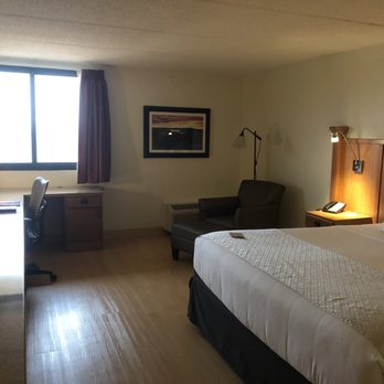 Wyndham Garden - 5th Floor King room - Hotels Near Me - Austin, Texas