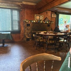 The Pines Supper Club - Restaurant
