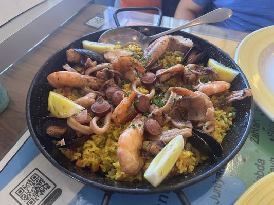 Mediterraneo Market and Cafe by null