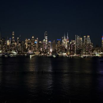 Hamilton Park - Parks Near Me - Weehawken, New Jersey