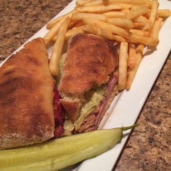 The Thirsty Turtle - Cuban sandwich - American Near Me - Florham Park, New Jersey
