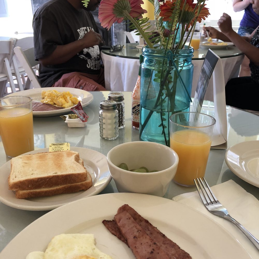 Creole Gardens - Eggs with Turkey Bacon - Bed & Breakfast Near Me - New Orleans, Louisiana Creole Gardens - Eggs with Turkey Bacon - Bed & Breakfast Near Me - New Orleans, Louisiana