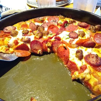 Old Chicago Pizza + Taproom - Great pizza - Pizza Near Me - Columbia, South Carolina