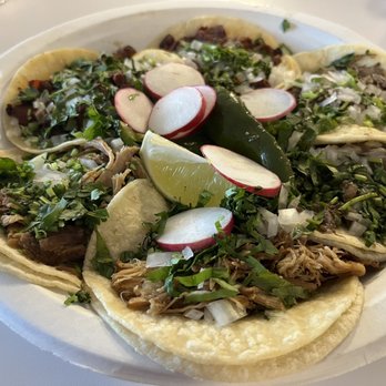Titos Mexican Food - 6 tacos clockwise from bottom carnitas, al pastor, cabeza - Mexican Near Me - San Jose, California Titos Mexican Food - 6 tacos clockwise from bottom carnitas, al pastor, cabeza - Mexican Near Me - San Jose, California