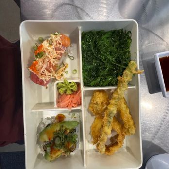 Trapper's Sushi - Silverdale - Trappers Favorite Fanatics - Sushi Bars Near Me - Silverdale, Washington Trapper's Sushi - Silverdale - Trappers Favorite Fanatics - Sushi Bars Near Me - Silverdale, Washington