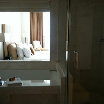 Kimpton EPIC Hotel - Hotels Near Me - Miami, Florida Kimpton EPIC Hotel - Hotels Near Me - Miami, Florida