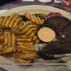 Wintergreens Golf & Grill - Reuben Sandwich with fries