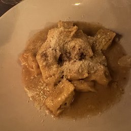 Cacio e pepe ravioli