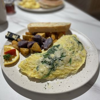 Taste & Glory - Dungeness Crab Omelette - Breakfast & Brunch Near Me - San Mateo, California Taste & Glory - Dungeness Crab Omelette - Breakfast & Brunch Near Me - San Mateo, California
