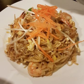 Bangkok Kitchen - a plate of noodles with shrimp and carrots - Thai Near Me - Langley, British Columbia