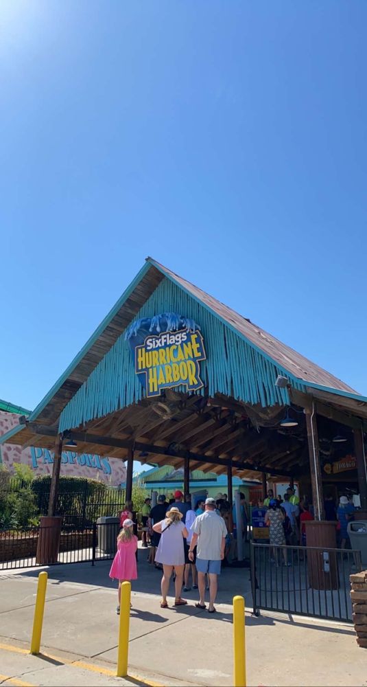 Six Flags - shows storefront - Water Parks Near Me - Oklahoma City, Oklahoma Six Flags - shows storefront - Water Parks Near Me - Oklahoma City, Oklahoma