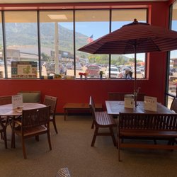 Christy Sports SLC Olympus Hills - Dining sets