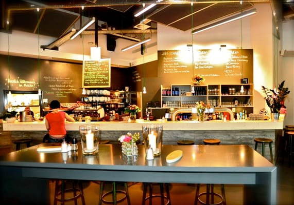 Cafe Mezzo by null