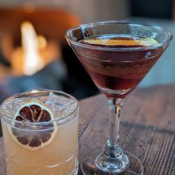 Swan Bar