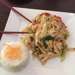 Spicy Basil Noodle Grouper