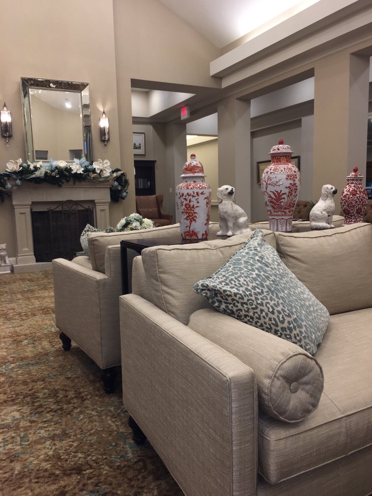 BRIARVIEW SENIOR LIVING Assisted Living Facilities 2645 E Trinity