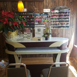 Lilly Nails