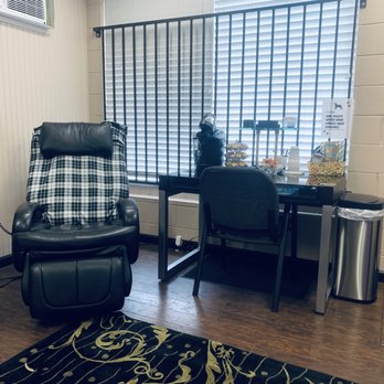 Rick's SVS Automotive - Cozy Clean Massage Chair! AC unit for summer - it is very cool and relaxing! - Auto Repair Near Me - Sacramento, California Rick's SVS Automotive - Cozy Clean Massage Chair! AC unit for summer - it is very cool and relaxing! - Auto Repair Near Me - Sacramento, California