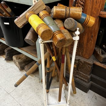 Antique Plaza - Antiques Near Me - Mesa, Arizona