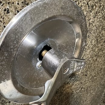 Caliente Tropics Resort - The no hot water today or ever knob in the shower :( - Hotels Near Me - Palm Springs, California Caliente Tropics Resort - The no hot water today or ever knob in the shower :( - Hotels Near Me - Palm Springs, California