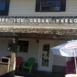Scoops Ice Cream Parlour - Scoops ice cream