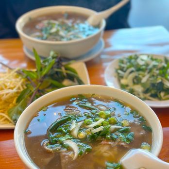 Nong Lá Vietnamese Cafe