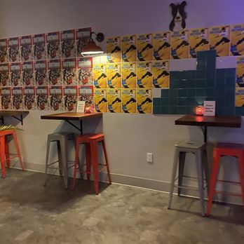 Kona's - Interior - Bars Near Me - San Francisco, California