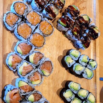 Akino - Salmon, eel sushi - Sushi Bars Near Me - Elmhurst, New York