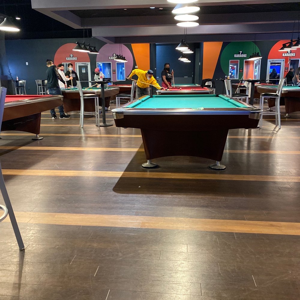 Round1 Bowling & Arcade - Grapevine - pool table - Arcades Near Me - Grapevine, Texas