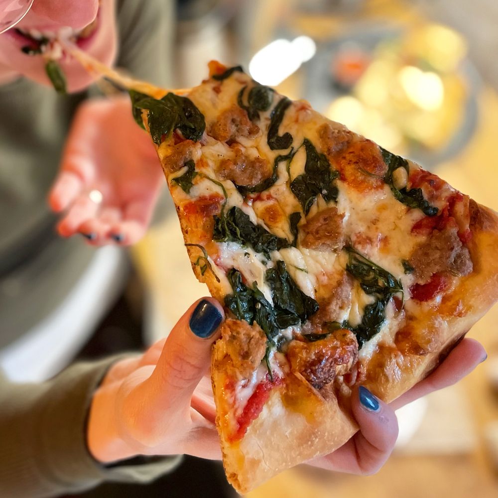 DESALVO’S PIZZA Updated October 2024 63 Photos & 74 Reviews 1945