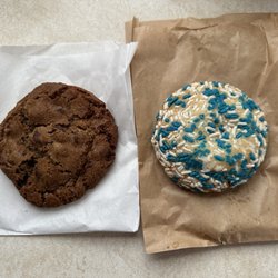 Lidios Cafe & Flowers - Chocolate chip cookie and a sprinkle cookie - very good!