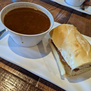 Guy's For Lunch - Combo: Turkey Chili & Pull Pork Sandwich - Salad Near Me - Roseville, California Guy's For Lunch - Combo: Turkey Chili & Pull Pork Sandwich - Salad Near Me - Roseville, California
