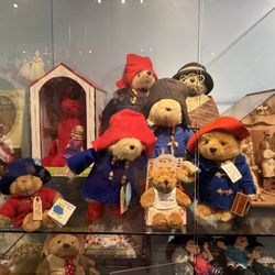 Susan Quinlan's Doll & Teddy Bear Museum and Library - Paddington