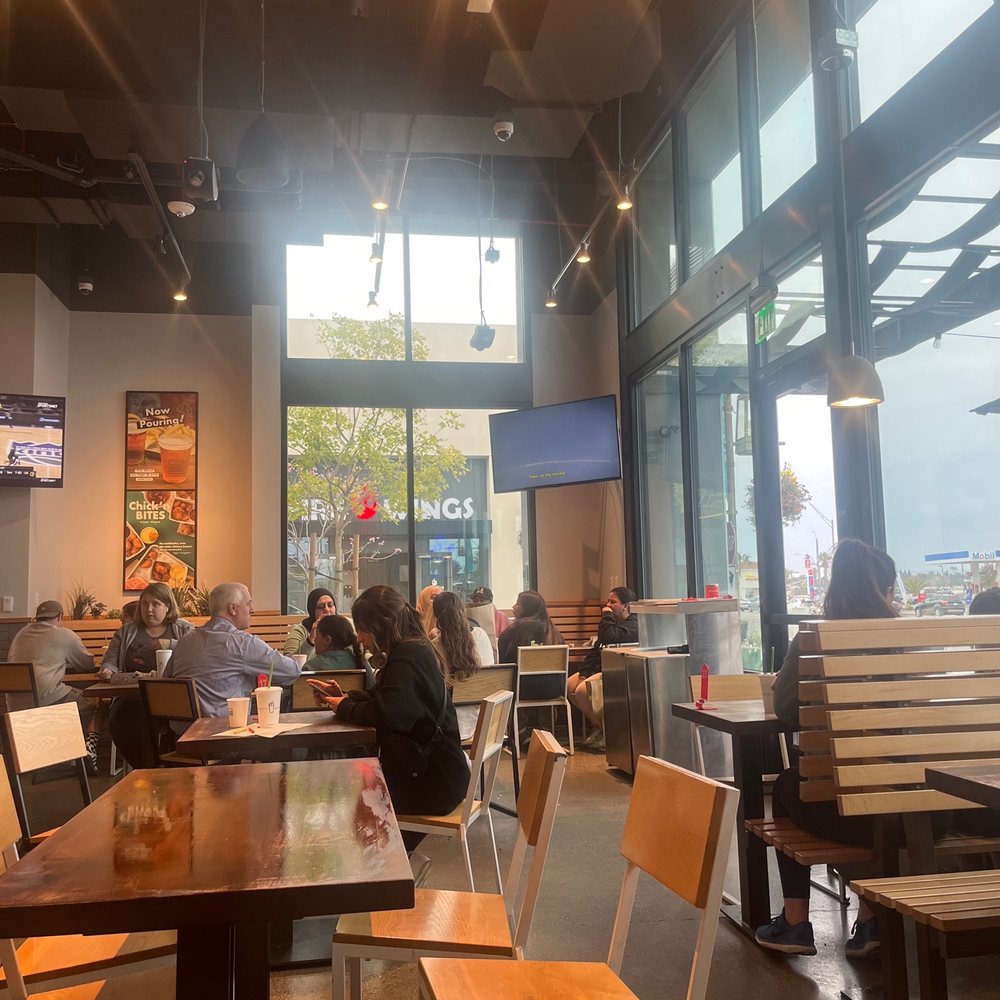 Shake Shack Long Beach - Burgers Near Me - Long Beach, California Shake Shack Long Beach - Burgers Near Me - Long Beach, California