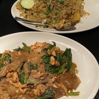 Panvimarn Thai Cuisine - Pineapple Fried Rice Pad See - Ew - Thai Near Me - Long Beach, California