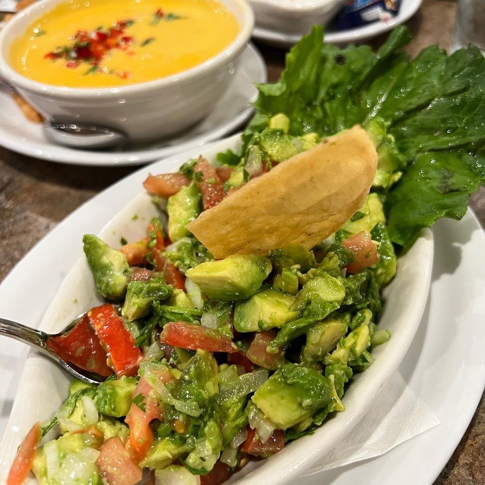 Tavos Mexican Grill - Chunky guac - Mexican Near Me - Spring, Texas