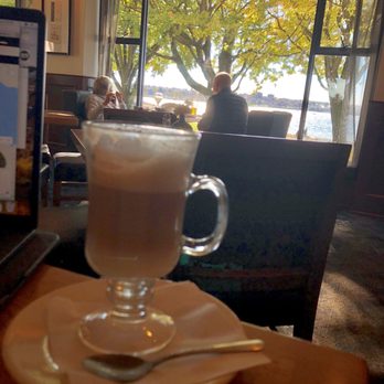 Sylvia's Restaurant and Lounge - Canadian (New) Near Me - Vancouver, British Columbia