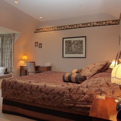 Eliza's Manor Boutique Hotel - Historic ambience and modern conveniences.