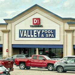Valley Pool & Spa- Robinson - Front entrance to store