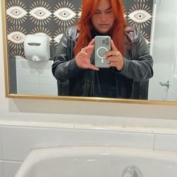 Siren Salon - The aesthetic of this bathroom was EVERYTHING and so was this pigment.