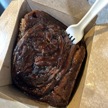 Devils Teeth Baking - Cinammon Roll - Breakfast & Brunch Near Me - San Francisco, California