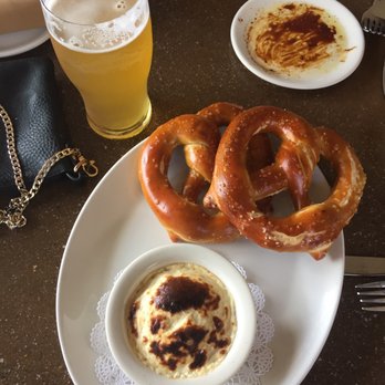 Sierra Nevada Brewing - The famous beer cheese & pretzels at Sierra Nevada Brewery - Breweries Near Me - Chico, California Sierra Nevada Brewing - The famous beer cheese & pretzels at Sierra Nevada Brewery - Breweries Near Me - Chico, California