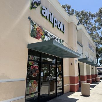 Ahipoki - Hawaiian Near Me - Santa Fe Springs, California