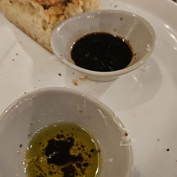 Sophia's Trattoria - bread plate.... their balsamic vinegar is ! - Italian Near Me - Springfield, Oregon Sophia's Trattoria - bread plate.... their balsamic vinegar is ! - Italian Near Me - Springfield, Oregon