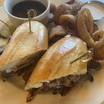 River Grill At the Alisal - French Dip with onion rings - New American Near Me - Solvang, California River Grill At the Alisal - French Dip with onion rings - New American Near Me - Solvang, California