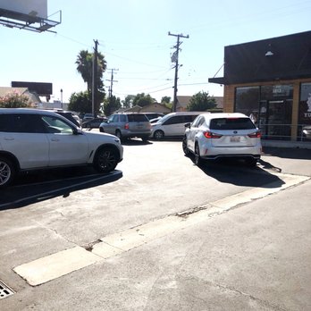 Dots Cafe - Parking Lot - Cafes Near Me - Pasadena, California