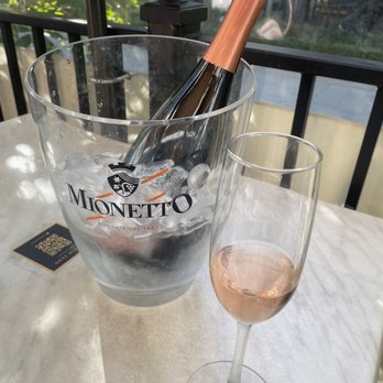 Doppio Zero Concord Veranda - Italian Near Me - Concord, California