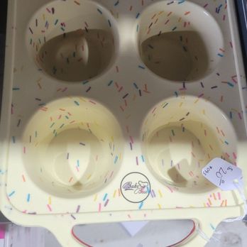 Thrifty Froggs Shoppe - Silicone muffin pans! - Thrift Stores Near Me - Auburn, California Thrifty Froggs Shoppe - Silicone muffin pans! - Thrift Stores Near Me - Auburn, California